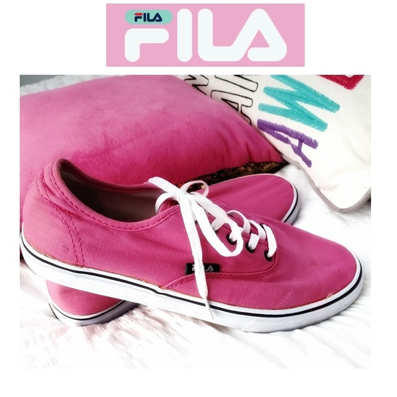 FILA Vintage Pink Canvas Sneakers Shoes Size 10 FILA Vintage Pink Canvas Sneakers Shoes Size 10